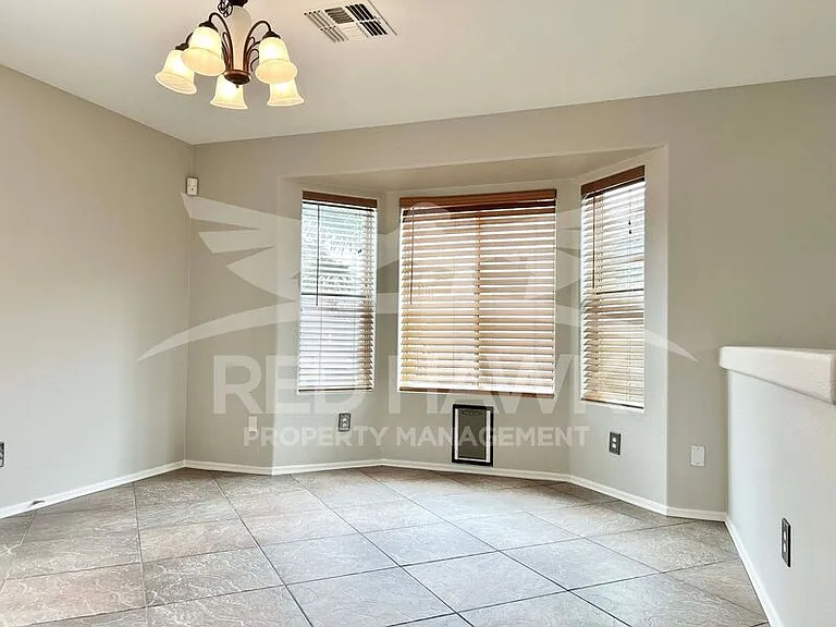 16036 N 11th Ave #1073 — Photo 6
