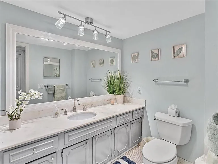 5200 N Ocean Blvd #203B — Photo 18
