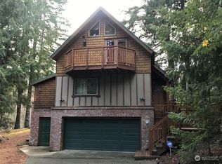 16114 Crystal Ct E, Enumclaw, WA 98022