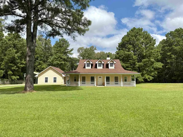251 Oden Dr, Waskom, TX 75692