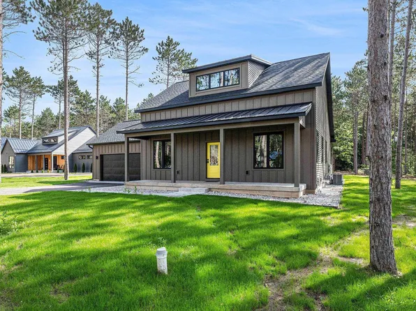 1868 Cascade Trl, Traverse City, MI 49685