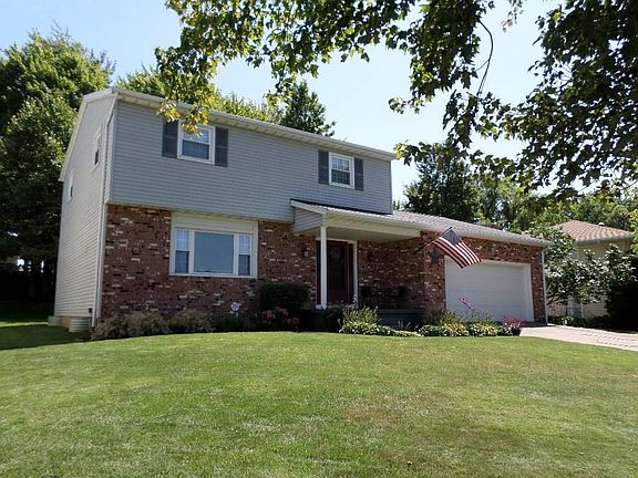 3rd image of 1765 Emery Dr