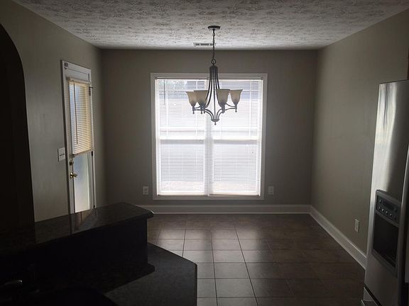 2nd image of 3 Ann Marie Ln