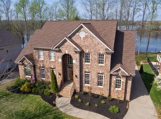 127 Shorecrest Cir, Hendersonville, TN 37075