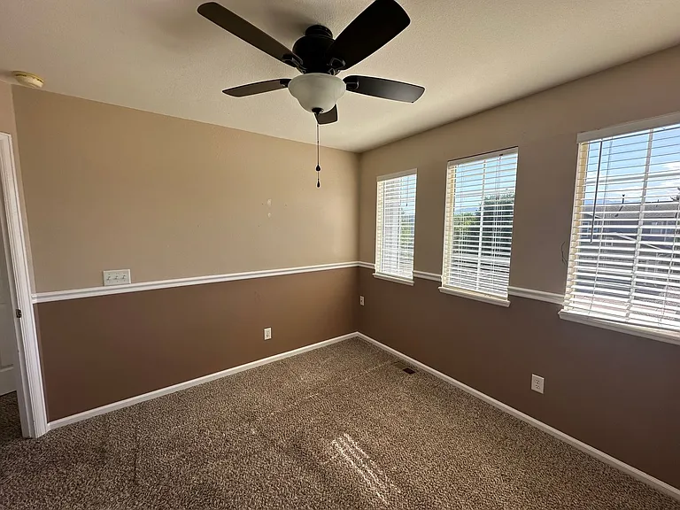 4157 Knollvale Dr — Photo 11
