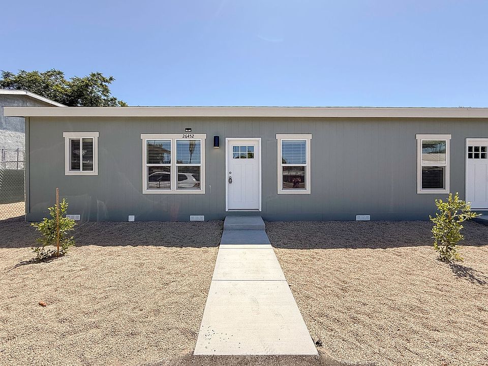1st image of 26452 S San Jacinto St