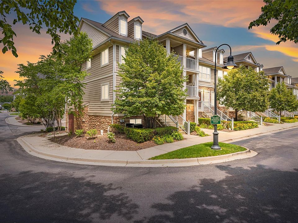 1st image of 1071 Beaver Run