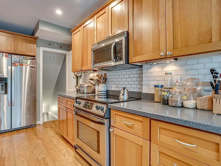 3 E Linden St — Photo 11