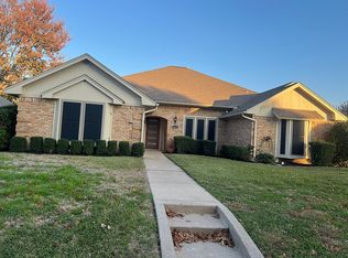 1412 Wagonwheel Ct, Irving, TX 75061