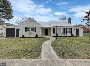 1319 N West St, Carlisle, PA 17013