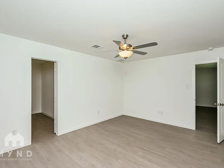 2644 Mistwood Dr — Photo 12