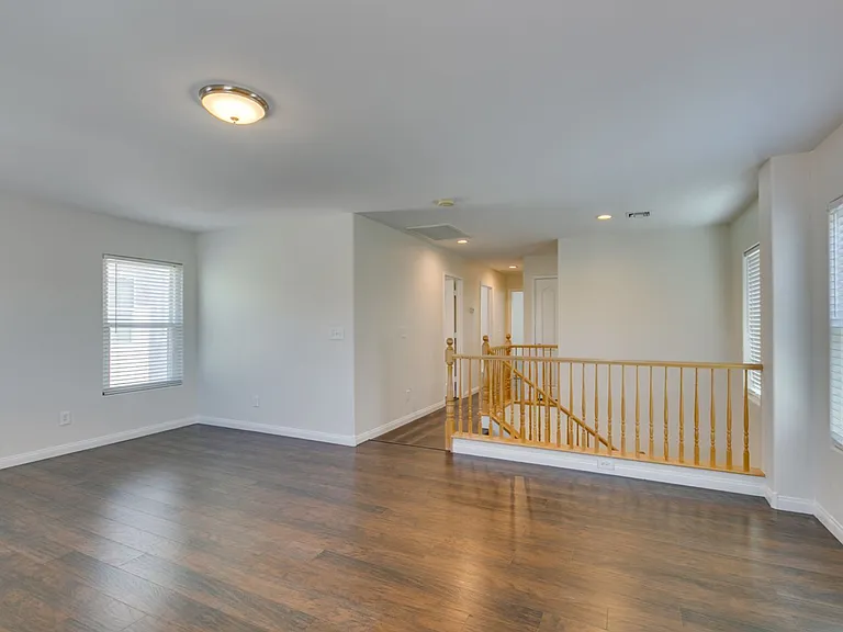 8660 Painted Horseshoe St — Photo 43