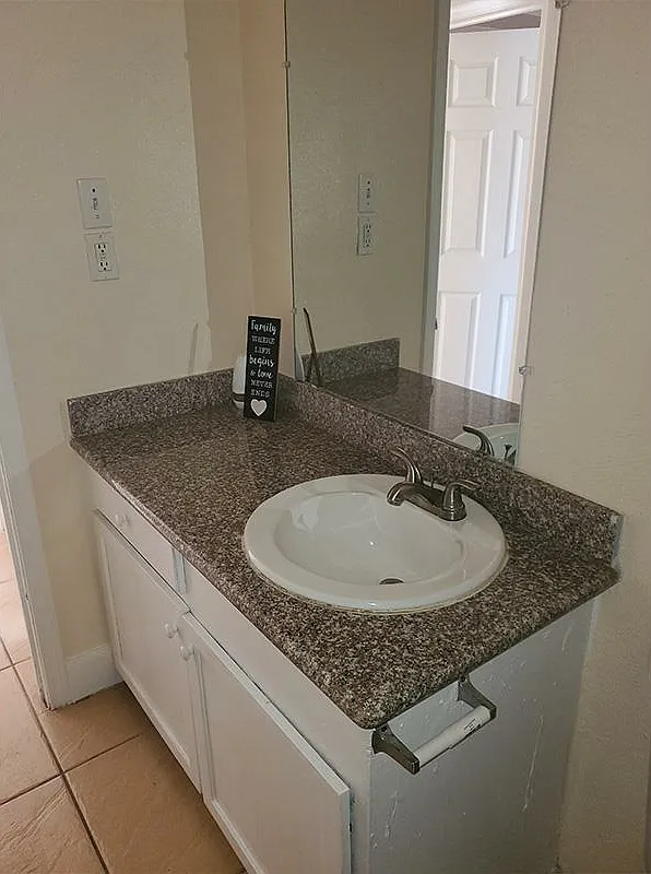 Strawberry Flats Apartments — Photo 4