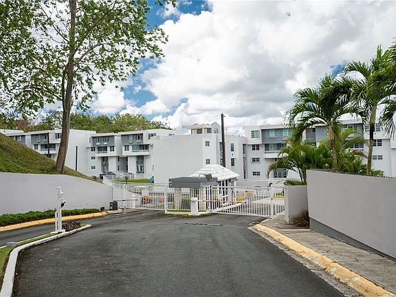 3rd image of 808 El Bosque
