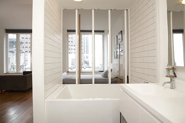 Rented by Compass | media 51