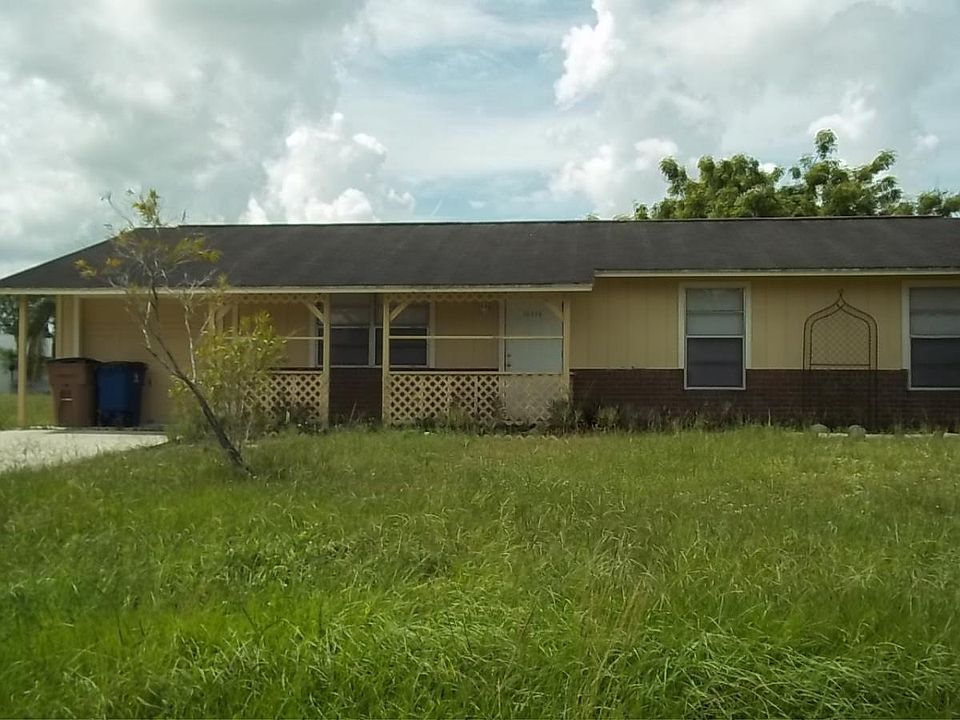 1st image of 10736 Banyantree Ln