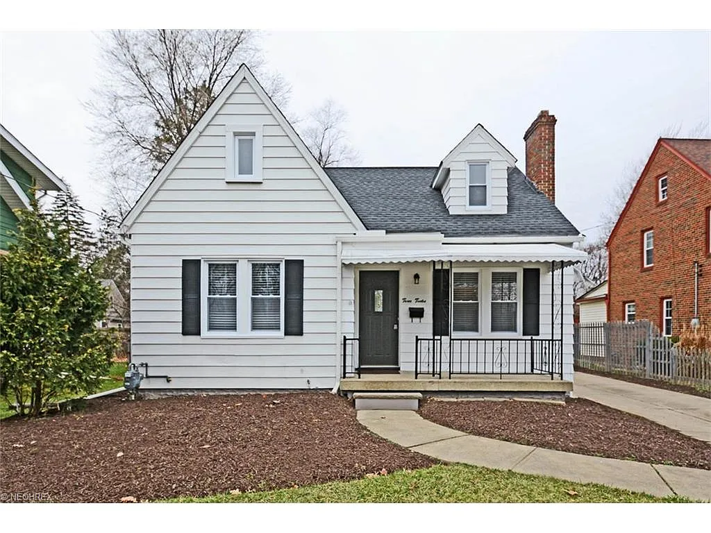 312 Prospect St photo 1