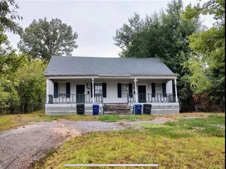 1st image of 118 Caspari St