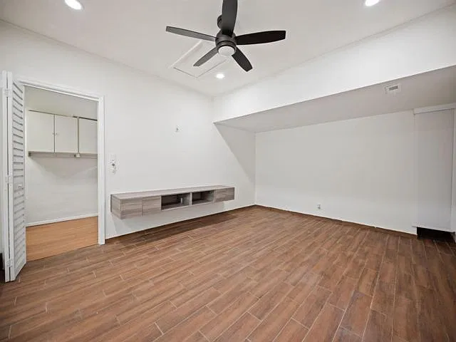 3 bed, 2.0 bath, $4,950 — Photo 3