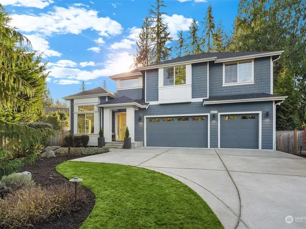 18407 NE 27th Way, Redmond, WA 98052