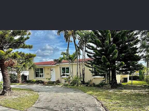 3rd image of 2911 SW 97th Ave