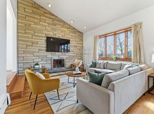 7 Carol St, Stoneham, MA 02180
