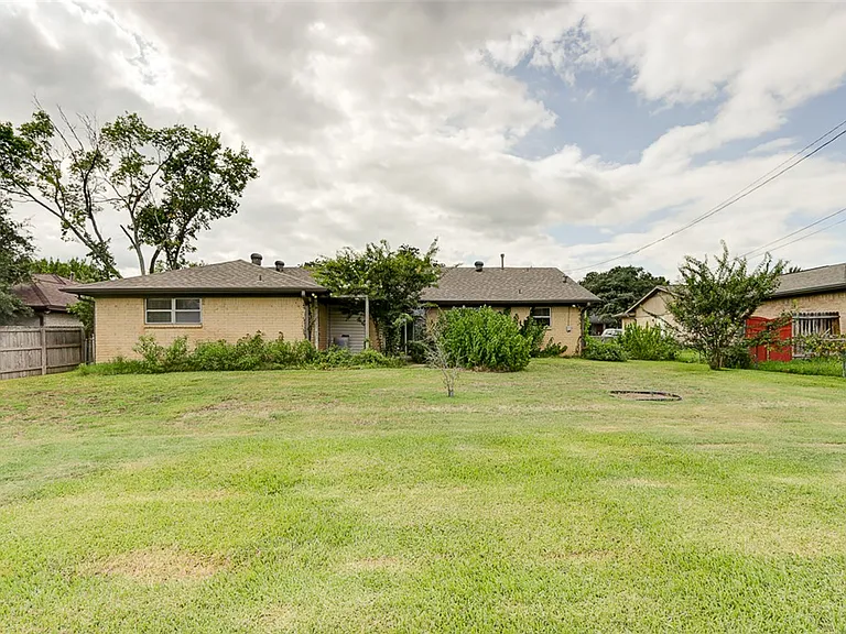 3503 Old Oaks Dr — Photo 34