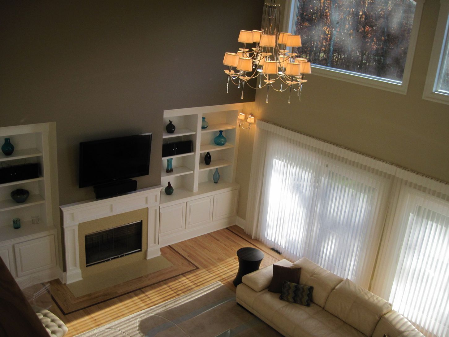  Living Room with Fireplace