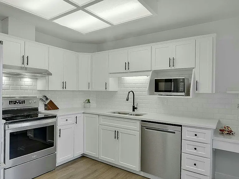 19358 Cusick Cres — Photo 3