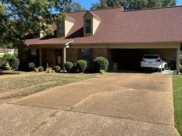 1210 Peggy Ln, Greenwood, MS 38930