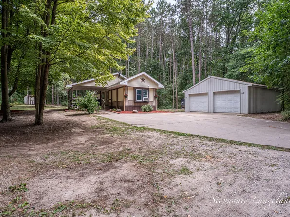 7972 S 192nd Ave, Holton, MI 49425