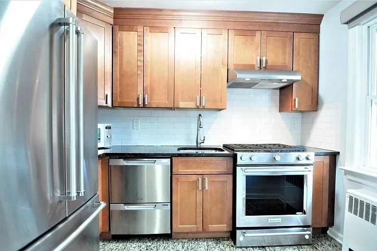 412 Morris Ave #9 — Photo 6
