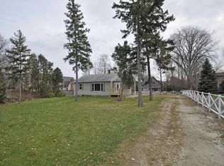 239 W Belvidere Rd, Grayslake, IL 60030