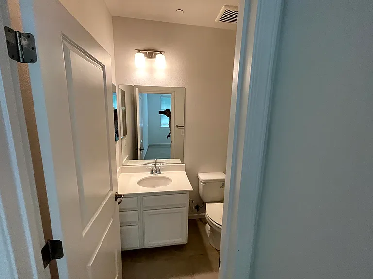 3931 Meridian St — Photo 24