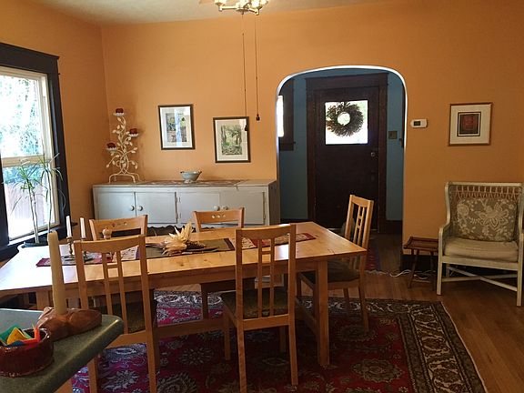dinning and entry
