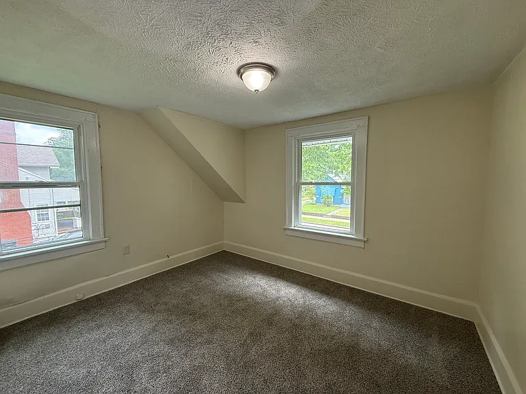 404 Noah Ave — Photo 14