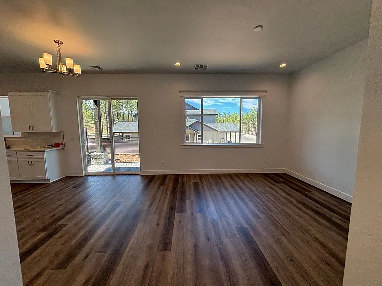 3211 E Copperleaf Ln — Photo 3