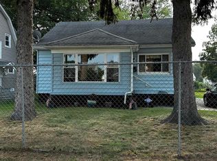 521 S Falcon St, South Bend, IN 46619