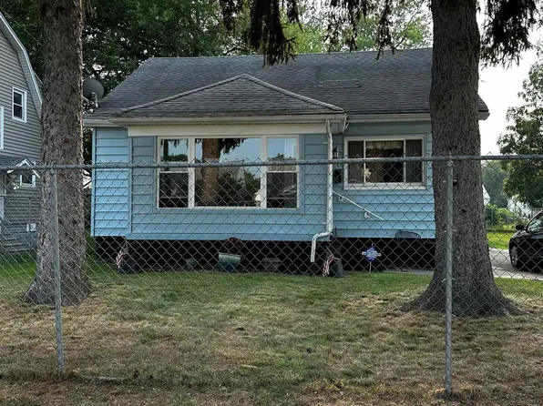521 S Falcon St, South Bend, IN 46619