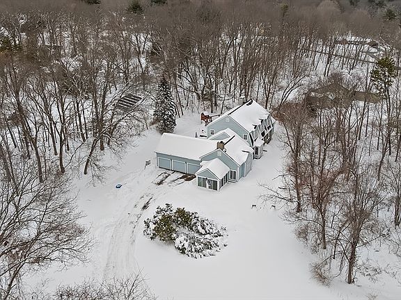 2nd image of 167 Lexington Rd