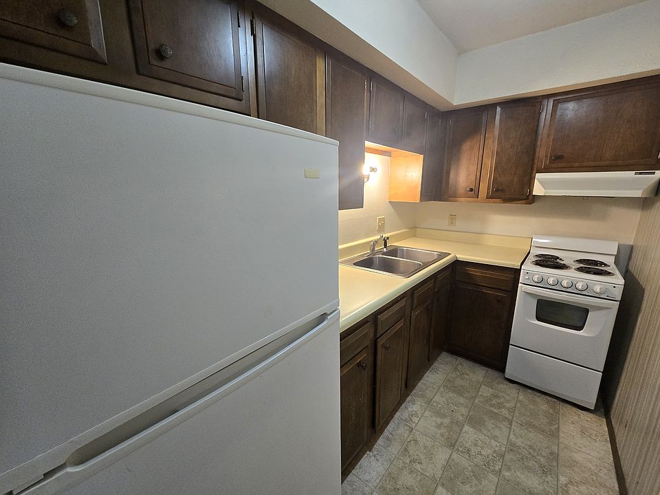 1st image of 101 16th Ave NW APT 19