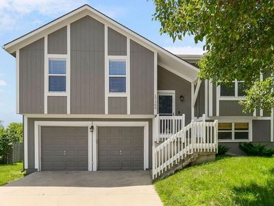 17160 S King Ct, Gardner, KS, 66030