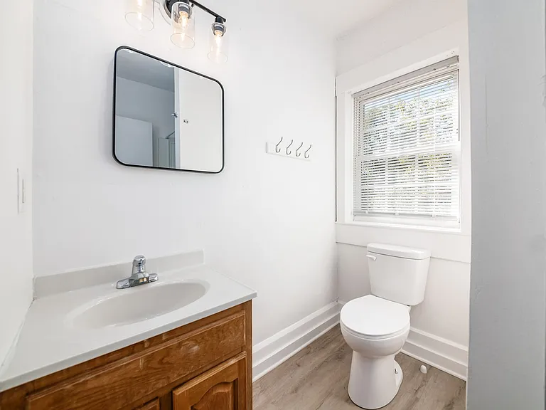 2245 Summit St #2 — Photo 20