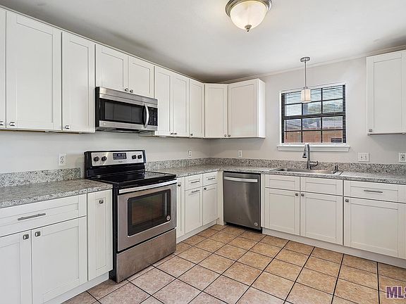 5th image of 3813 Cypress Park Dr