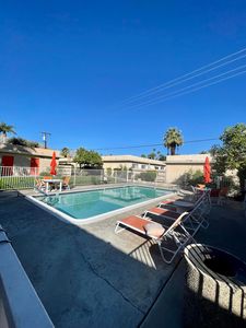 816 E Cottonwood Rd APT 2, Palm Springs, CA, 92262
