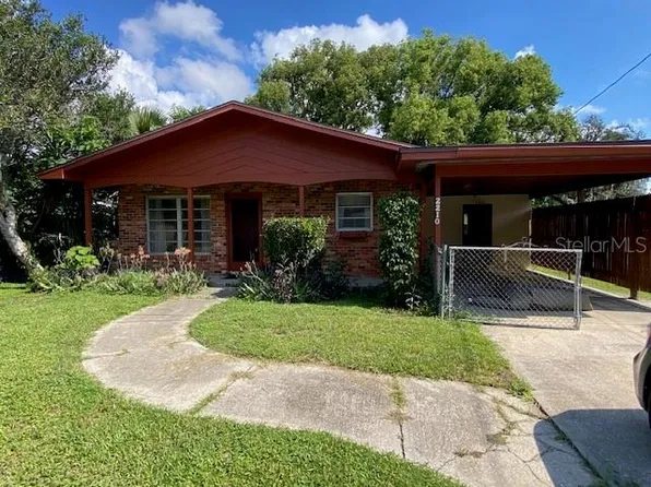 2210 Mahoney Ave, Leesburg, FL 34748