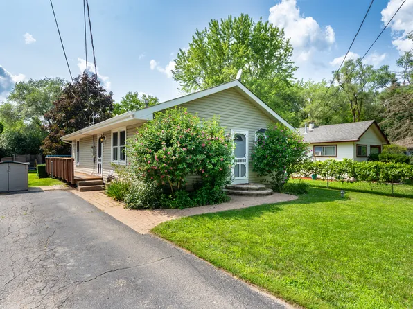 14 Ridgeland Ave, Fox Lake, IL 60020