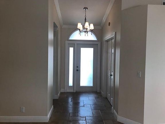 3rd image of 10146 S Aspen Way