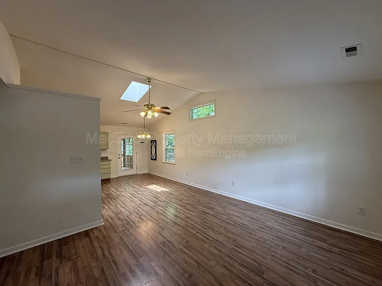 27140 Shannon Mill Dr — Photo 2