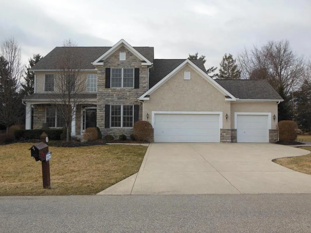 1969 Parklawn Dr photo 1